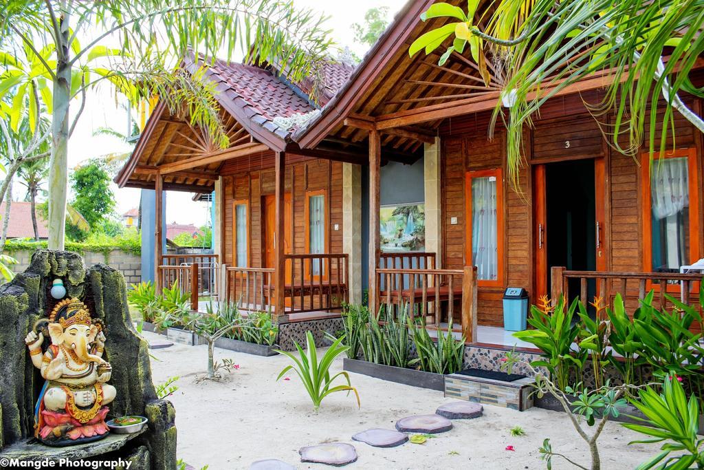 Medal Jaya Hostel & Room นูซาเลมโบงัน ภายนอก รูปภาพ
