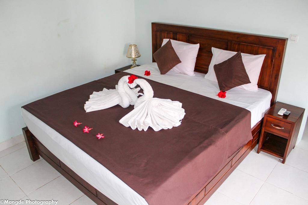 Medal Jaya Hostel & Room นูซาเลมโบงัน ภายนอก รูปภาพ