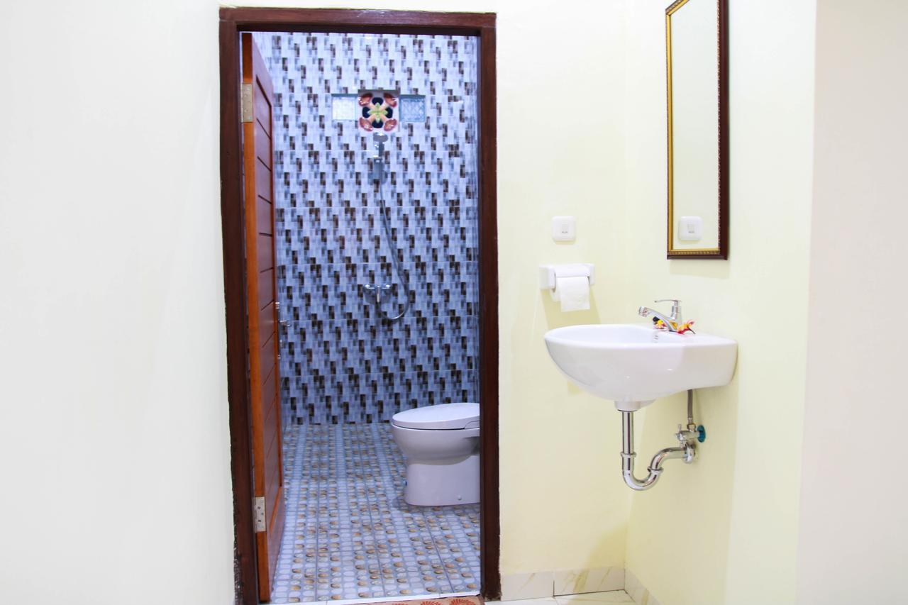 Medal Jaya Hostel & Room นูซาเลมโบงัน ภายนอก รูปภาพ
