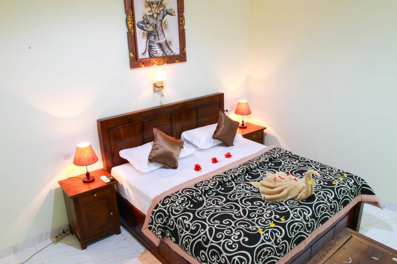 Medal Jaya Hostel & Room นูซาเลมโบงัน ภายนอก รูปภาพ