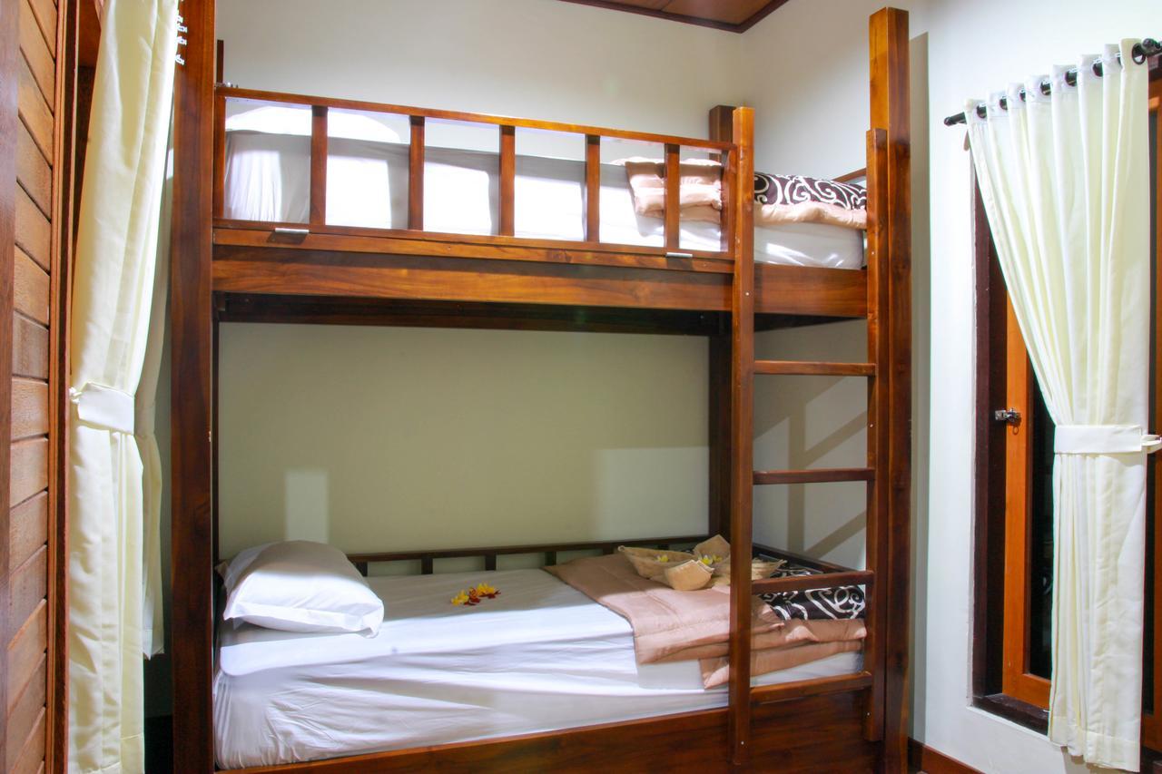 Medal Jaya Hostel & Room นูซาเลมโบงัน ภายนอก รูปภาพ